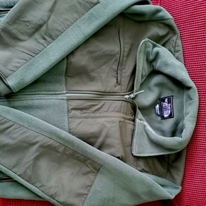 Men's green North Face Polartec fleece